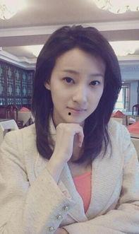 直播露内裤的女主播,女主播内裤曝光事件引发热议