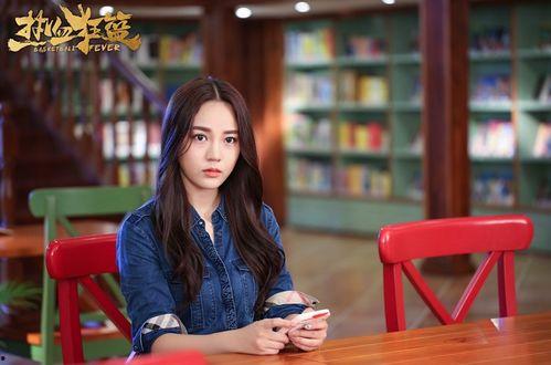 涂冰背景,从艺术创作到跨界发展的多面手